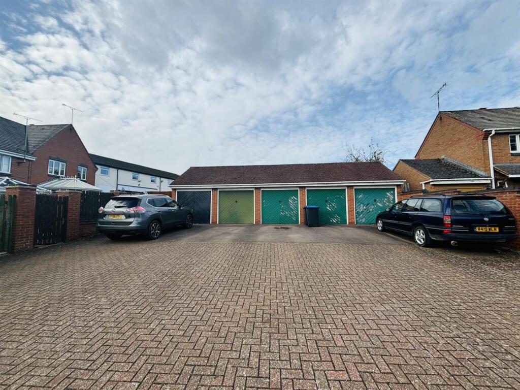 Garage.jpg