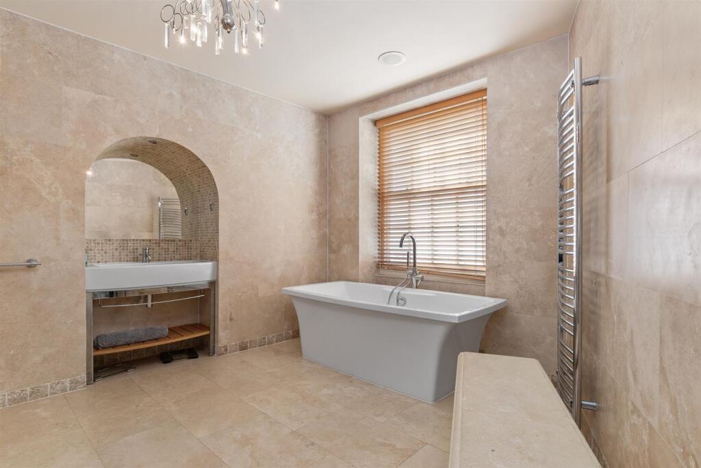 Bell Tree House Tenby  -19.jpg