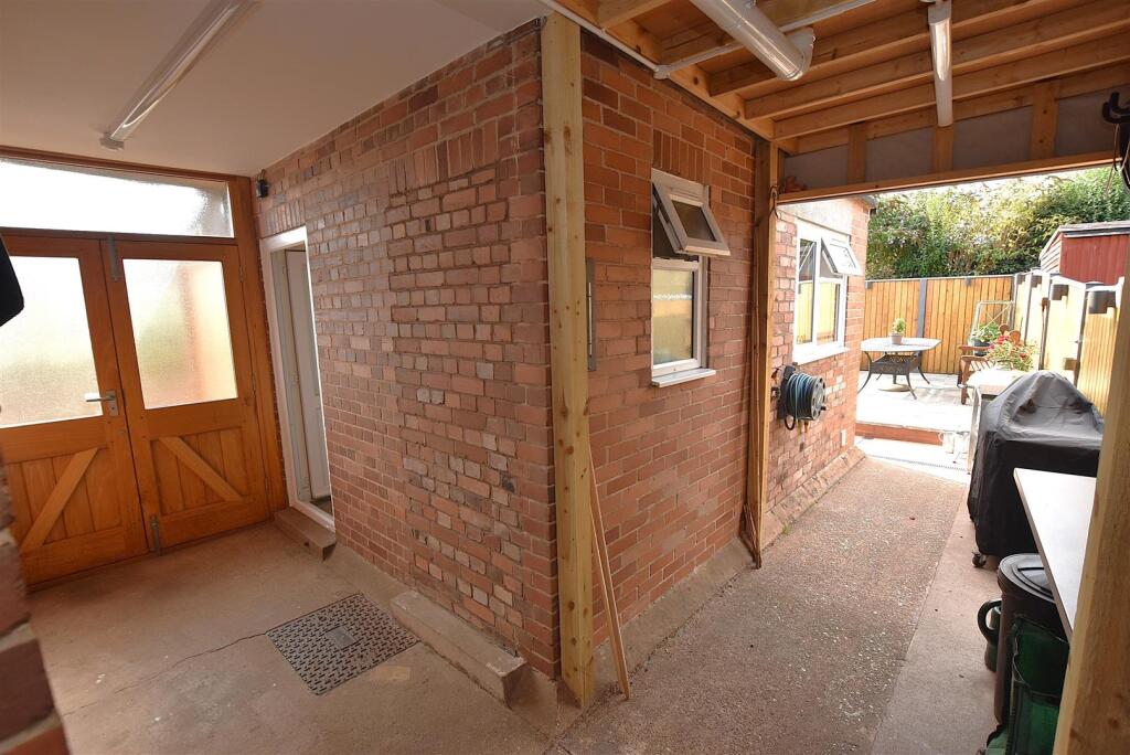 Large Covered Area/Log Store