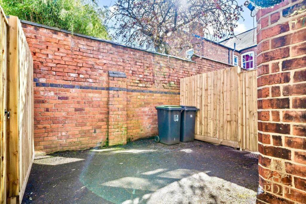 14 Frederick Road Stapleford NG9 8FN