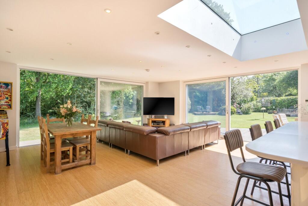 Kitchen/Sitting Room