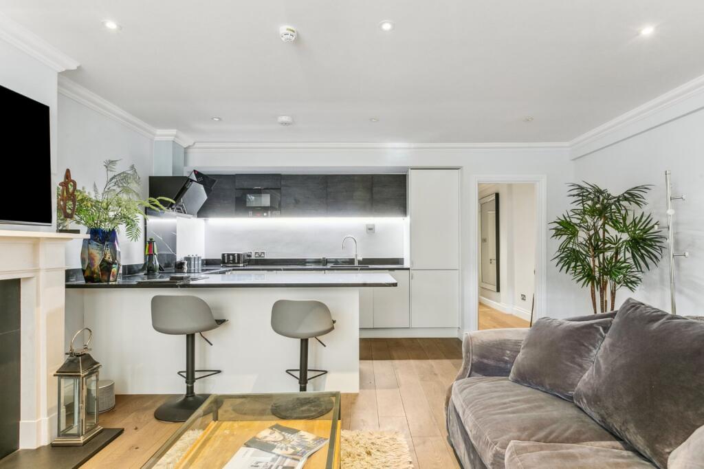 Reception/Kitchen