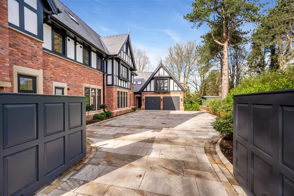 Courtyard parking