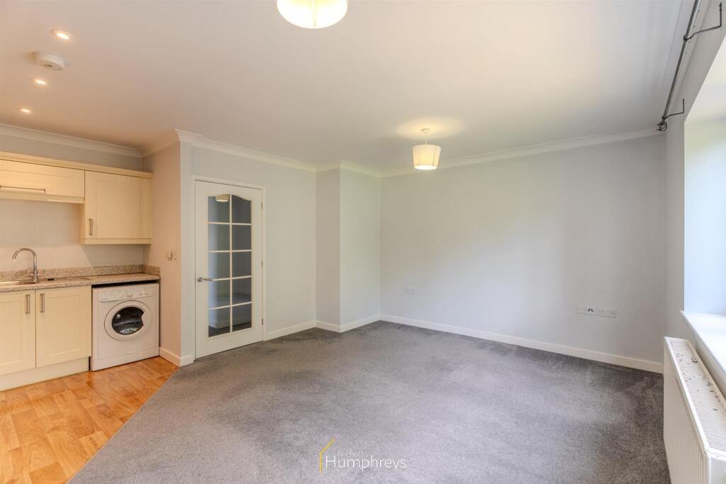 Cambridge Court-10.jpg