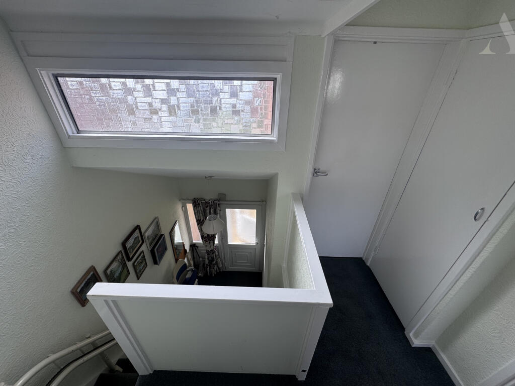 3 Gaydon Road ~landing