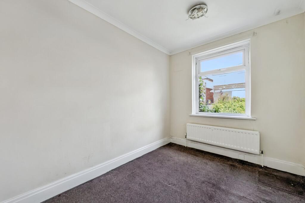 17 The Oval, Newcastle Upon Tyne, NE6 3LH