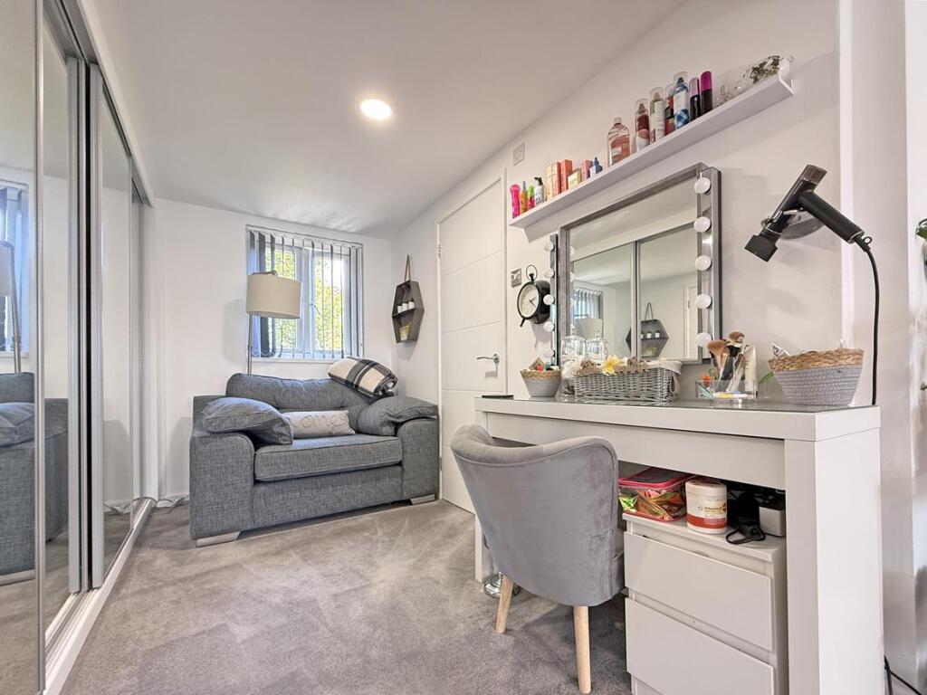 Stentaway Road 7 - Dressing Area.jpg