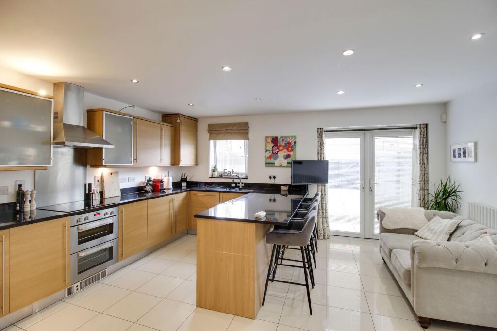Kitchen / Diner