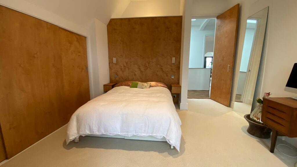 25_KJ14_Bedroom2_out+headboard.jpeg