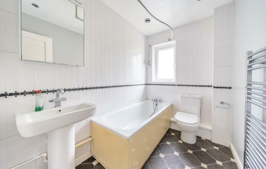 bathtub.jpg