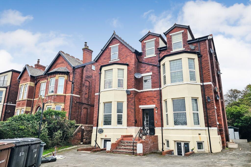 11 Weld Road, Birkdale, Southport, Merseyside, PR8 2BX