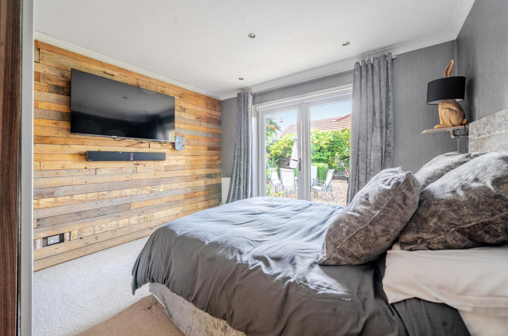 1361807-17-68e556...