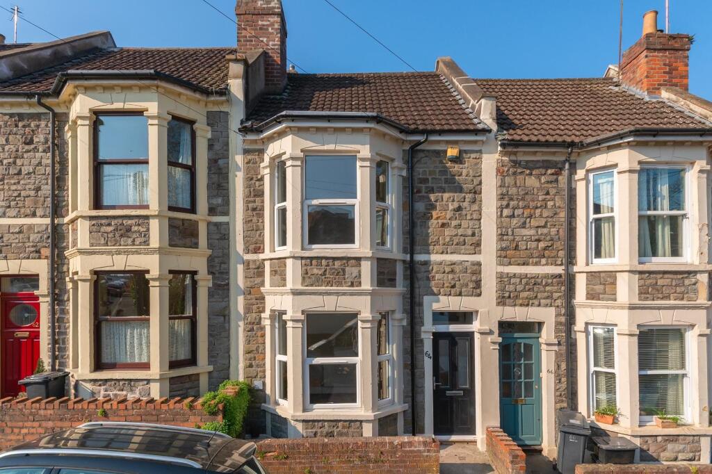 6C4HASG - External B.jpg