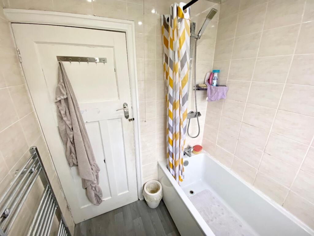 HOUSE BATHROOM