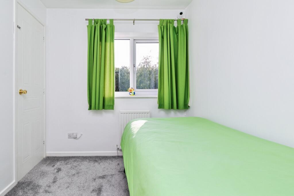 pbox-bedroom-322573.jpg
