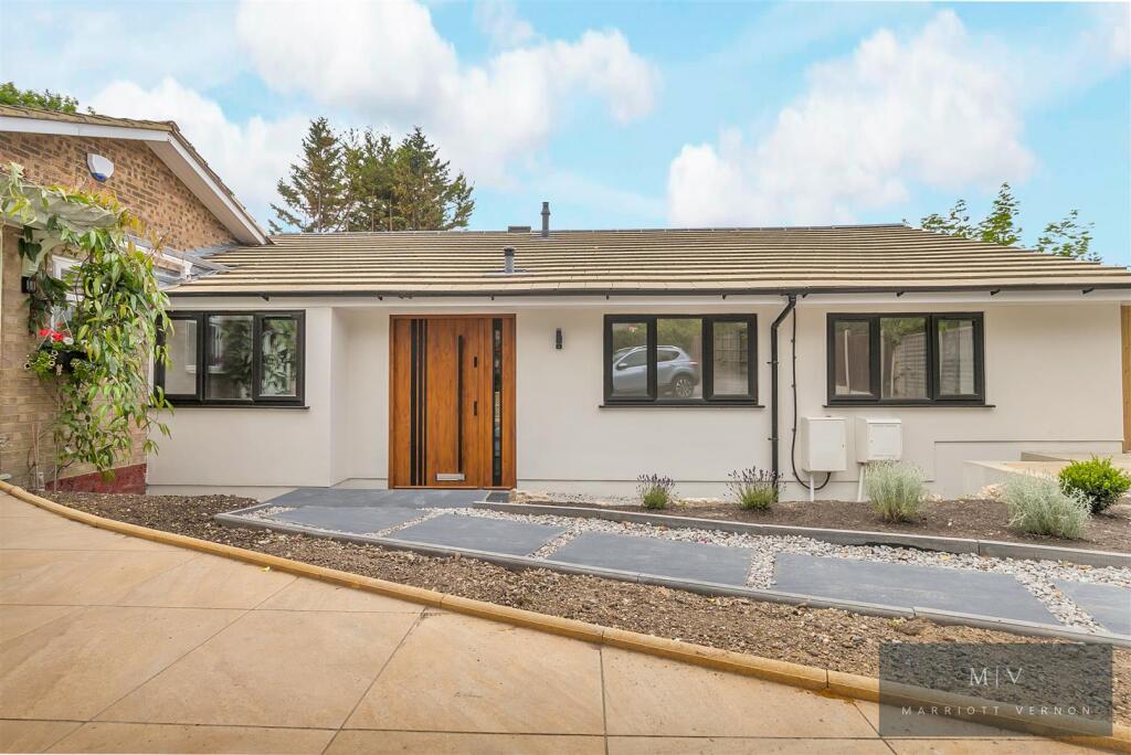 Croham Mount 16 MV-18.jpg