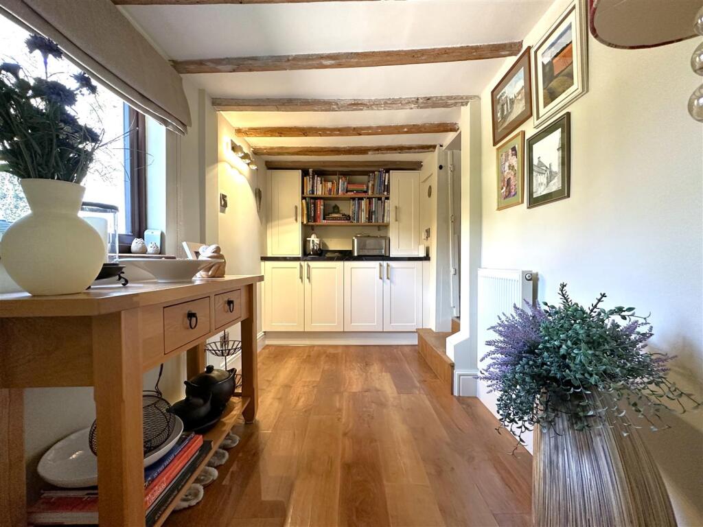 Utility Room 317