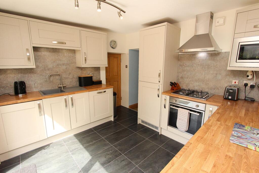 'Dining' Kitchen