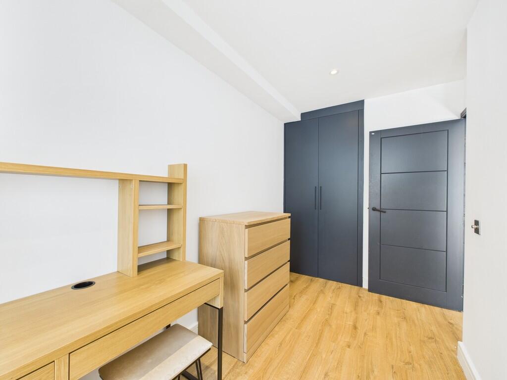 CAM03987G0-PR0213...