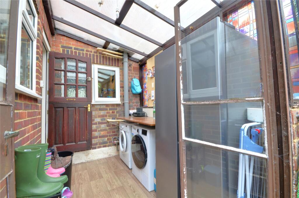 Utility/Lean To