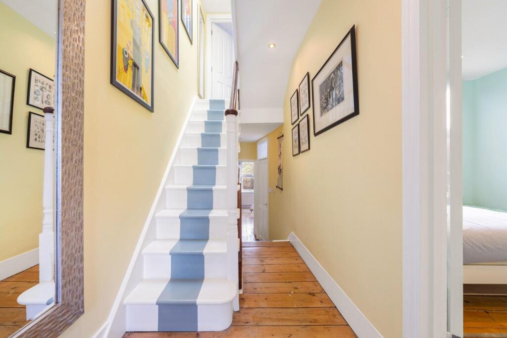 Hallway.jpg