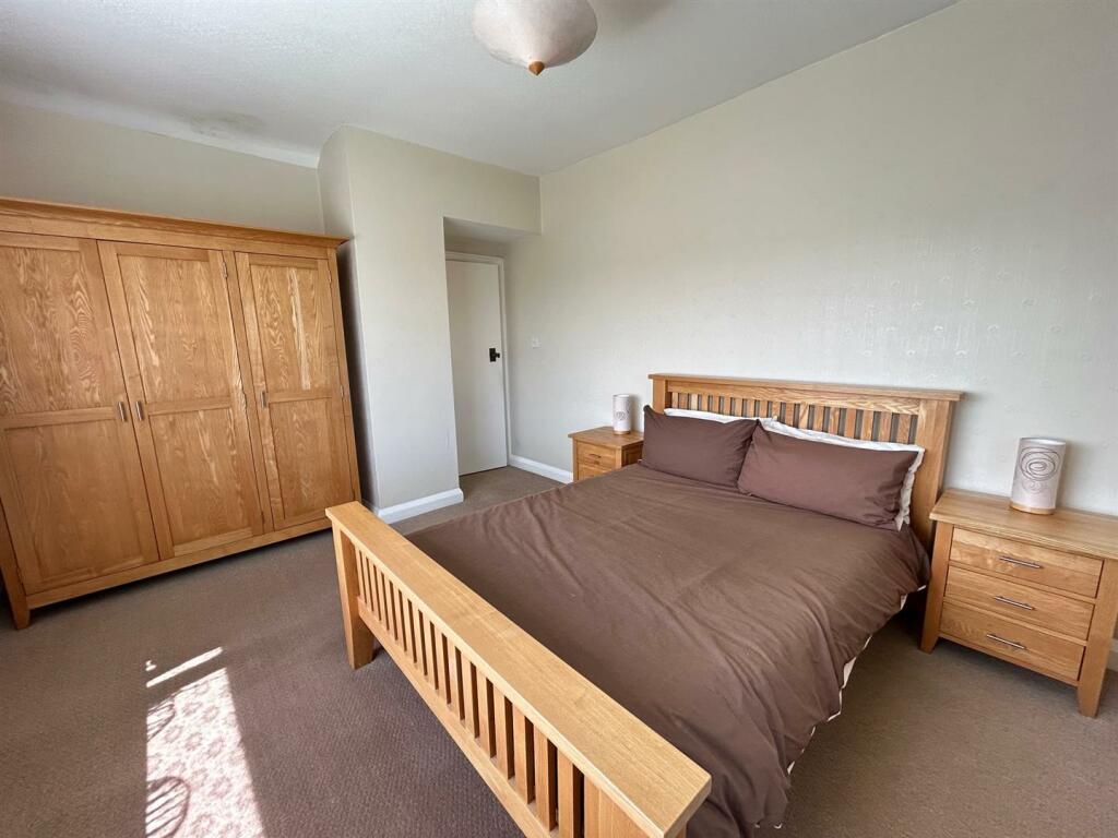 bedroom 1 2.jpg