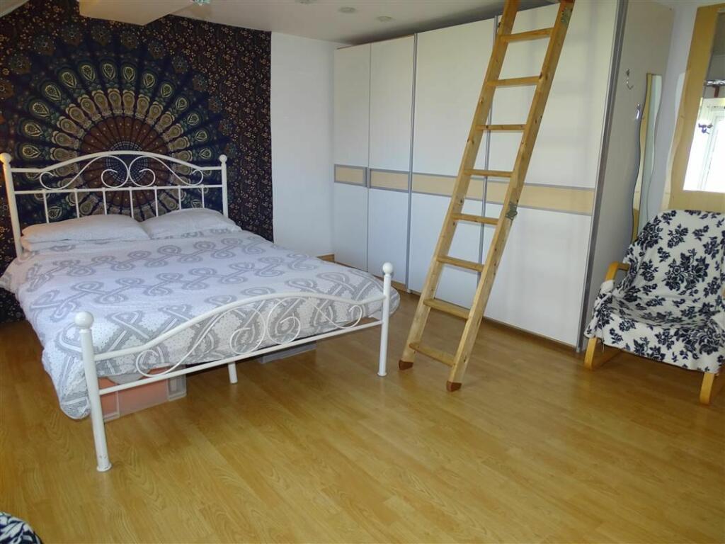 Bedroom 2 B