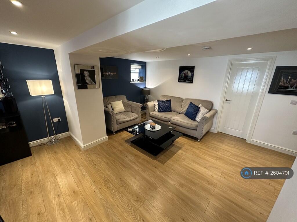 Lounge (When Furnished)