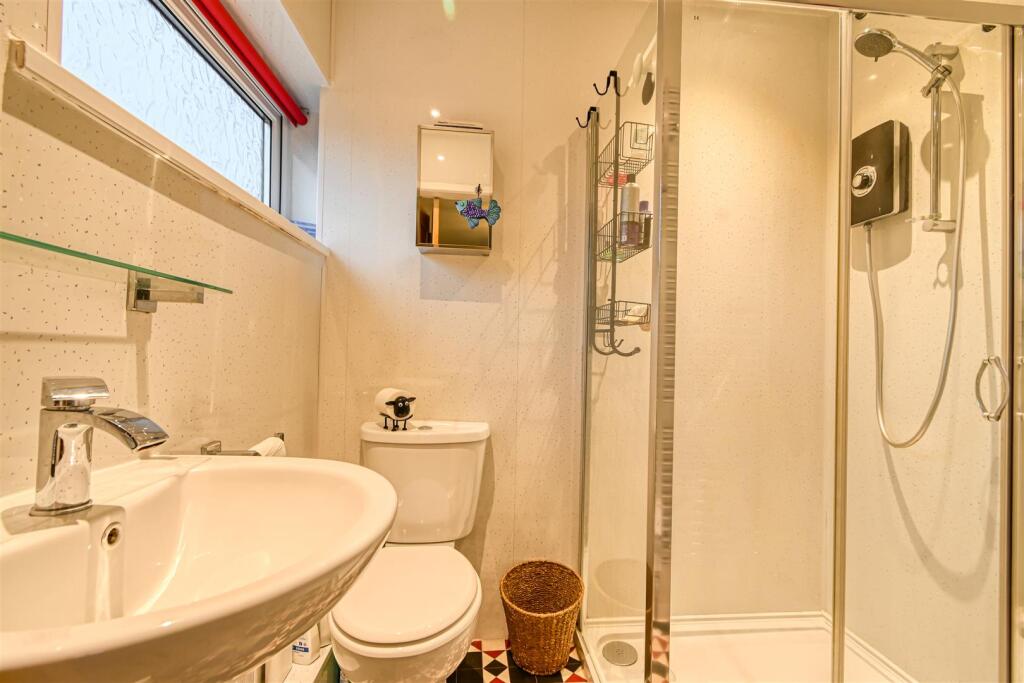 2 Grasmere Drive-11.jpg