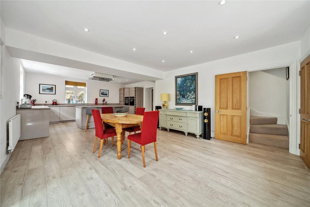 Dining Kitchen