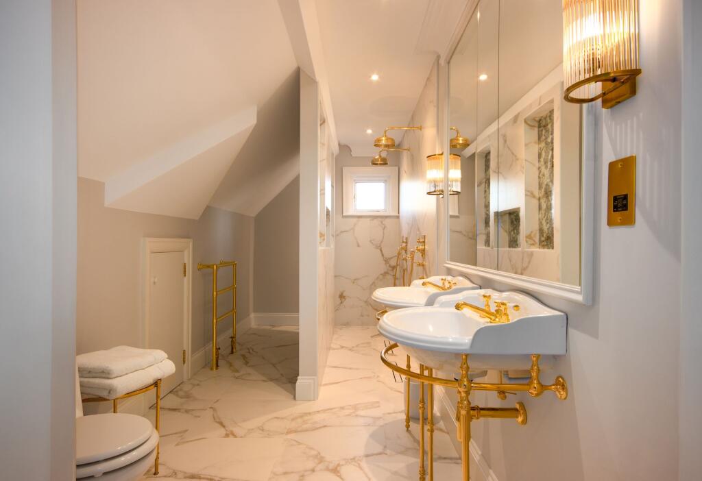 Master Bedroom Suite (Bedroom Six)