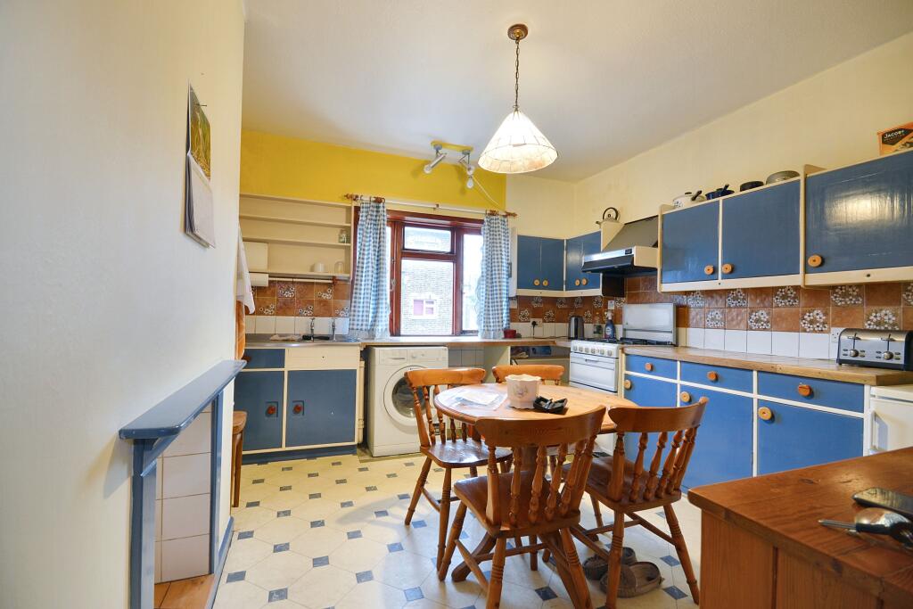 30 Broughton Road, London W13 8QW