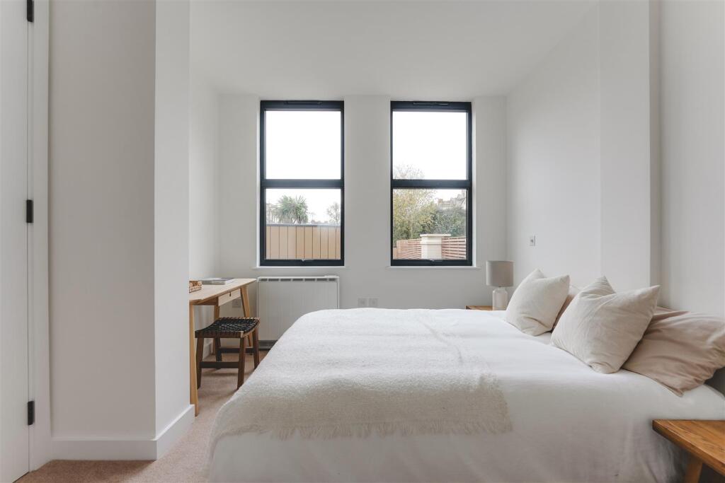 Clissold Close-31.jpg