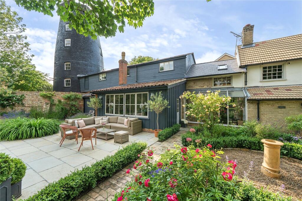 Entertaining Terrace