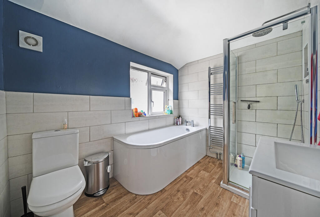 1313449-8-685a6e2...