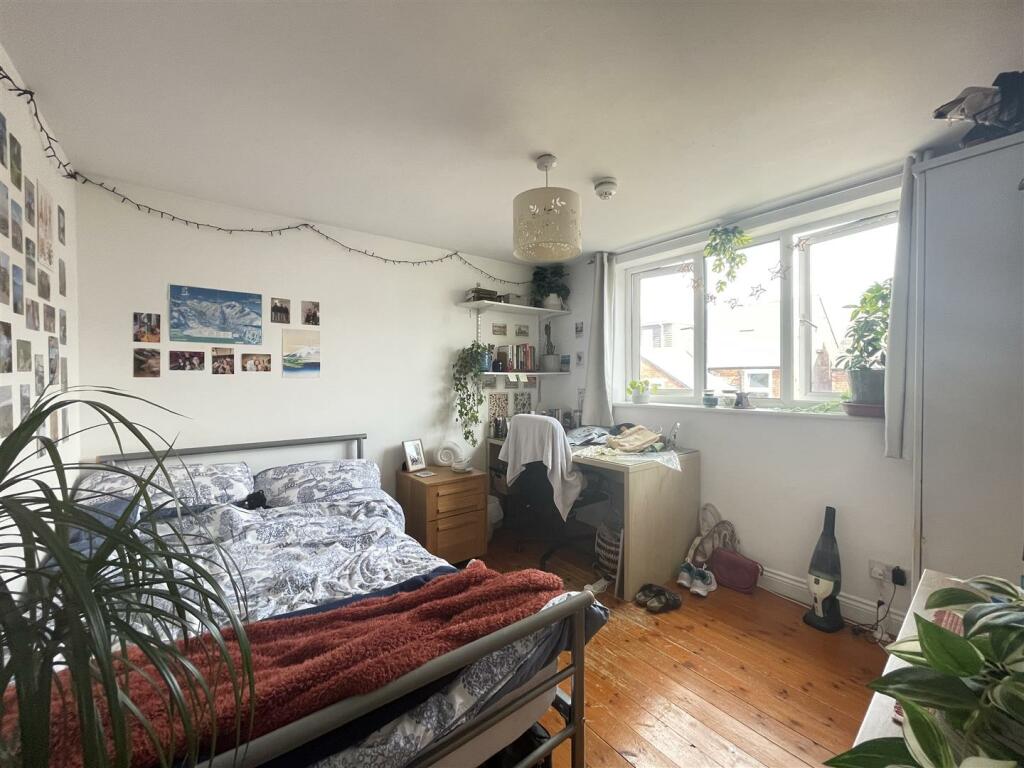 Bedroom Seven