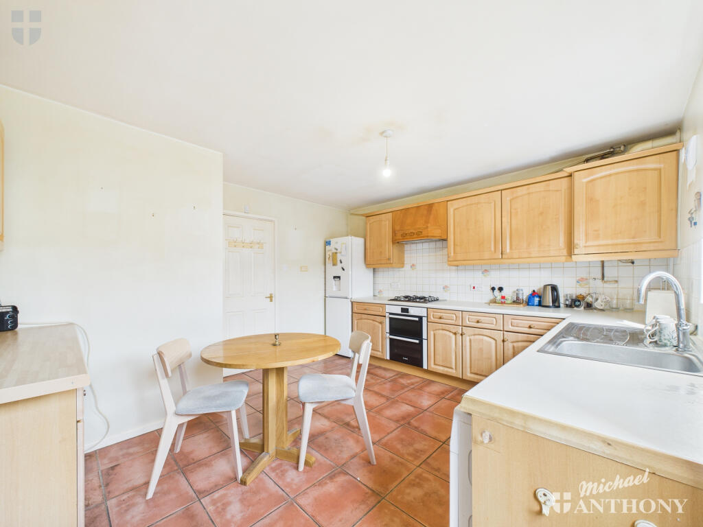 CAM03218G0-PR0744-STILL016