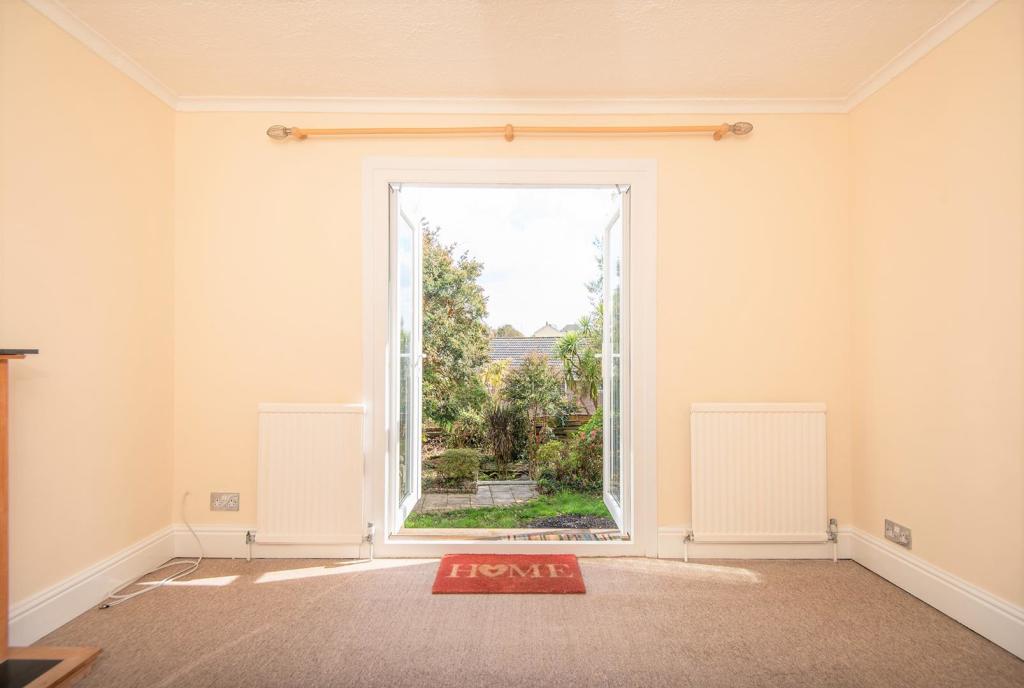 Dining Room Alt.jpg
