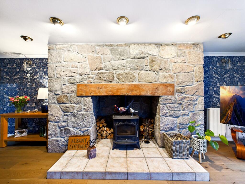 Formal lounge