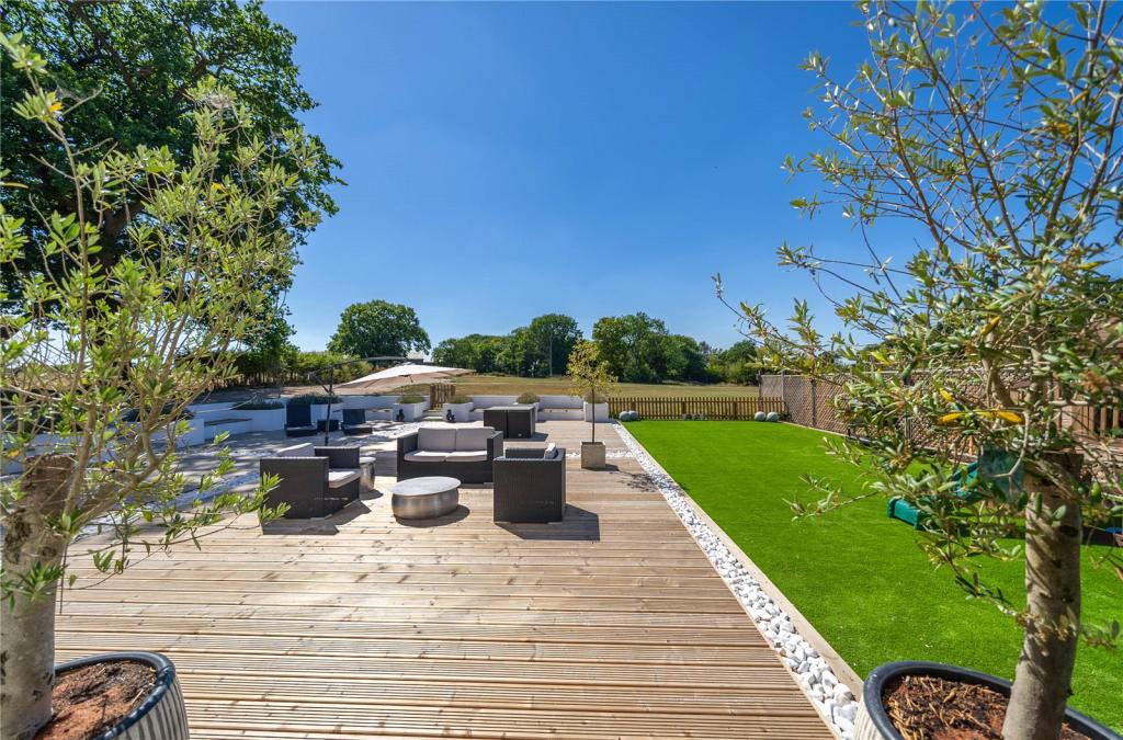 Garden/Decking