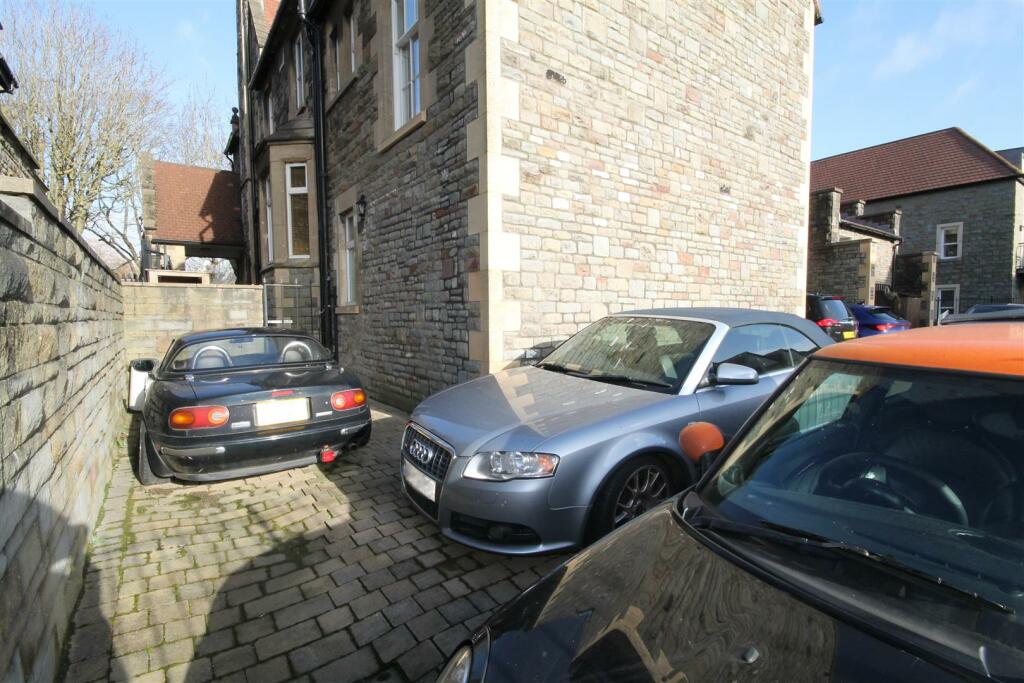 Parking b.JPG