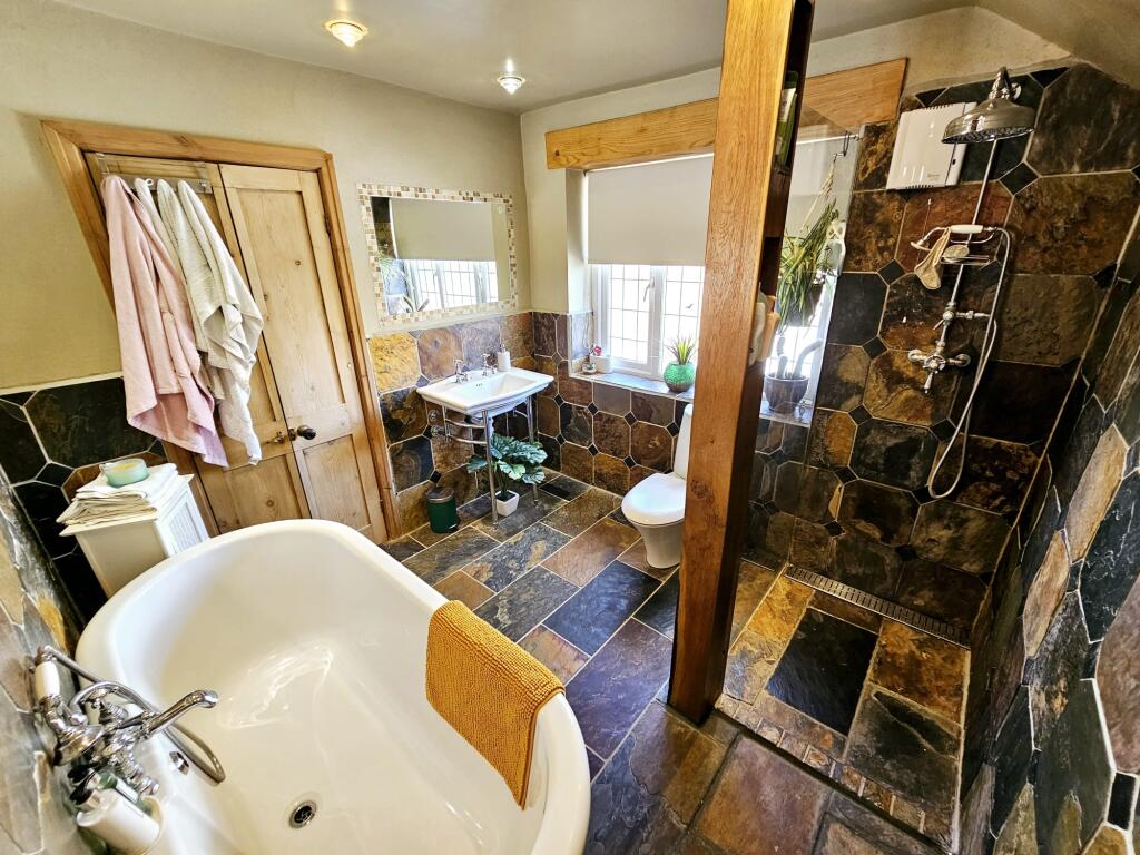 ea69eac5-b028-48ac-8cb0-93169da3c7c5