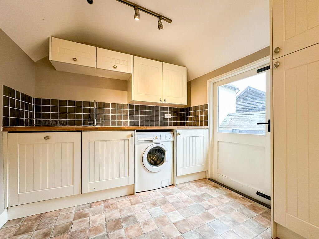 Kitchen (1)