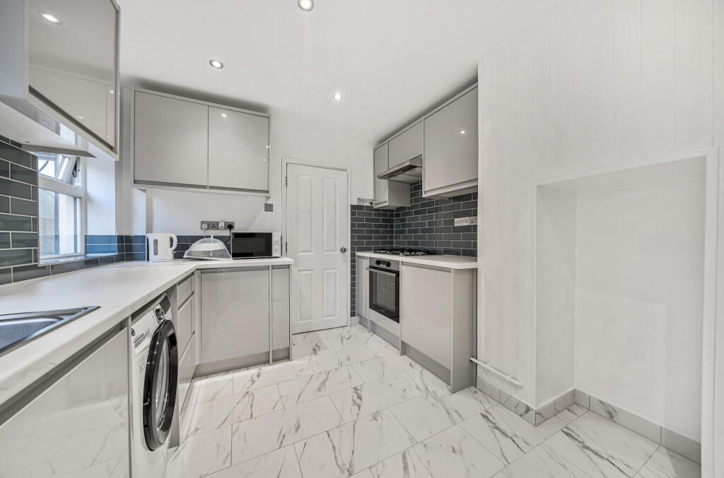 1354103-4-68cdc48...