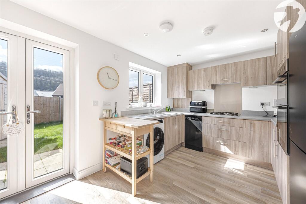 Kitchen/Dining