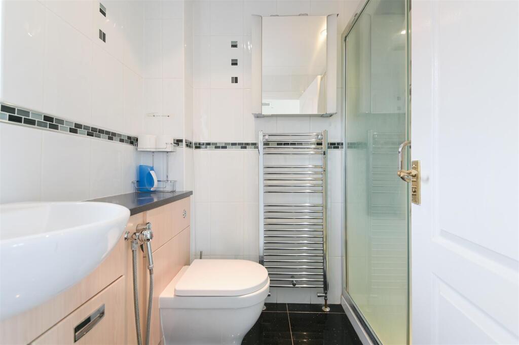 HAWTHORNE CLOSE,1 - (1).jpg