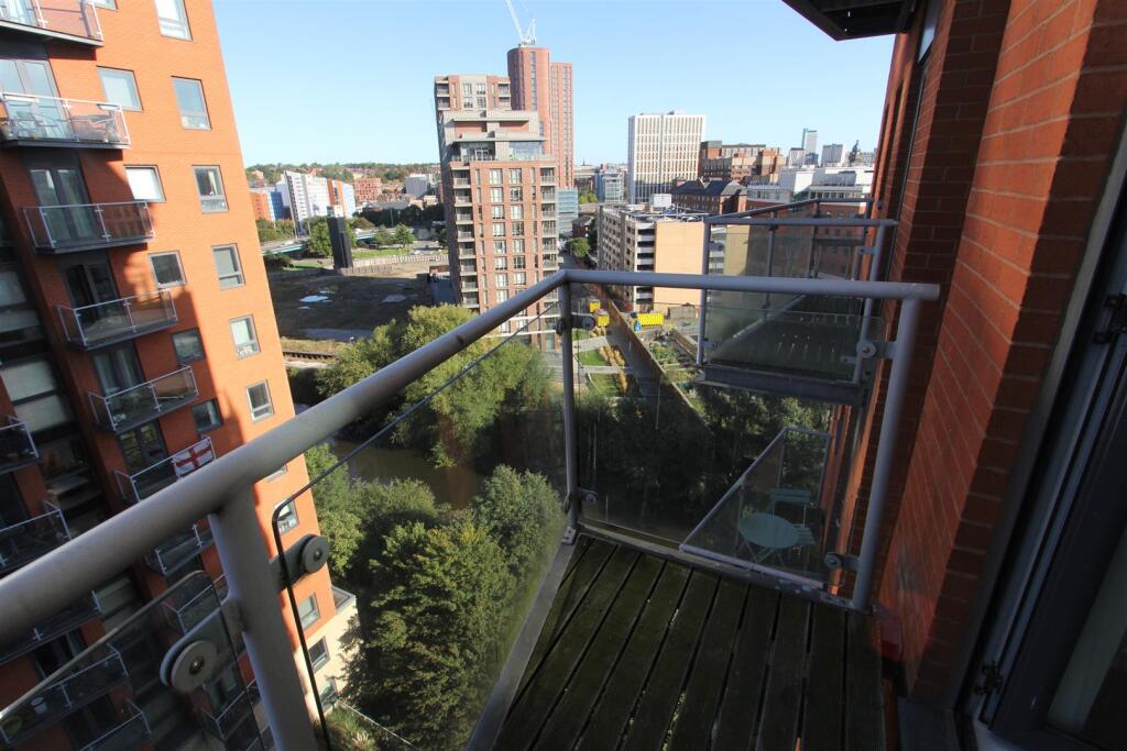 balcony1.JPG