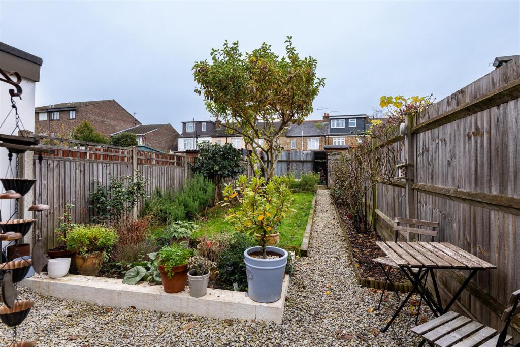 35 Portland Avenue garden2.jpg