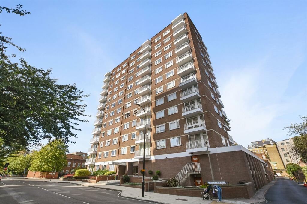 05-7a76GCPMSC - 56 Blair Court- Exterior -Original