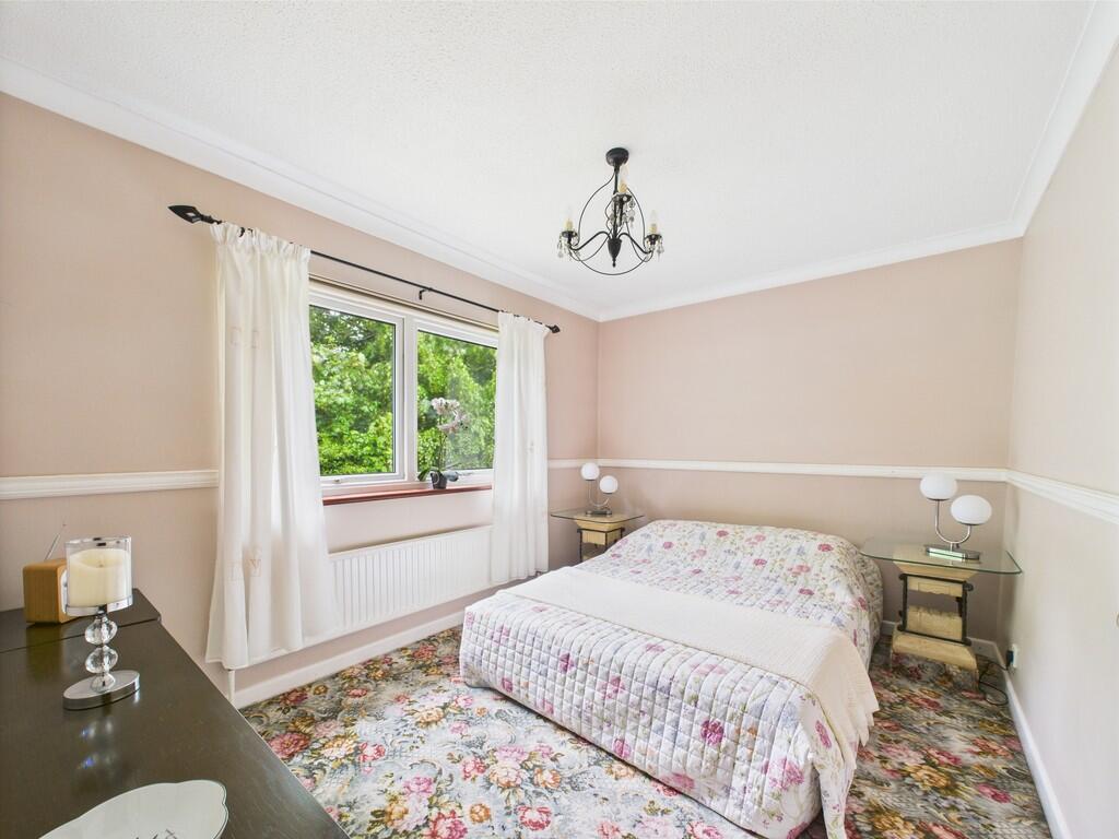 CAM02089G0-PR0483...